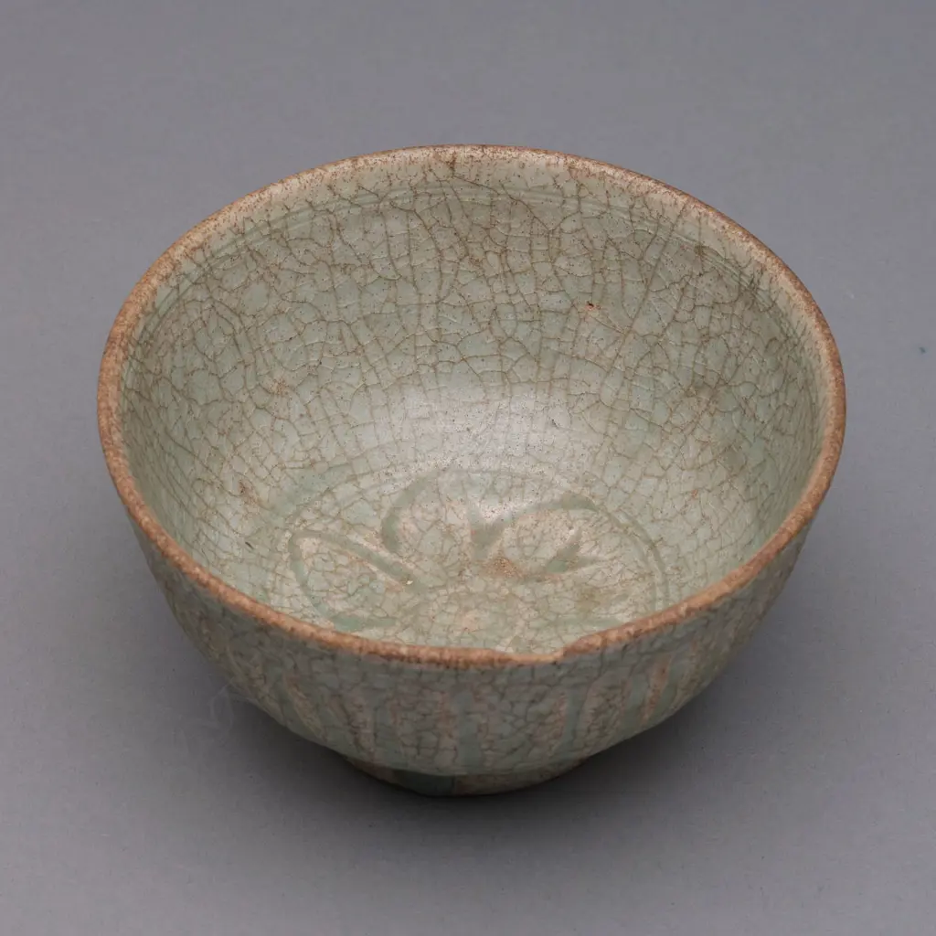 Sawankhalok stoneware bowl - 13thC - 16thC Image 1++